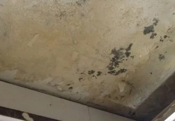禹州阳台漏水维修公司分享下禹州卫生间渗水维修需要注意哪些问题。